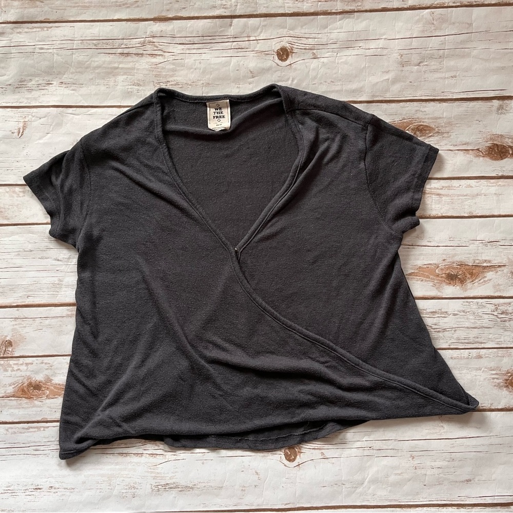 💜WE THE FREE wrap front top